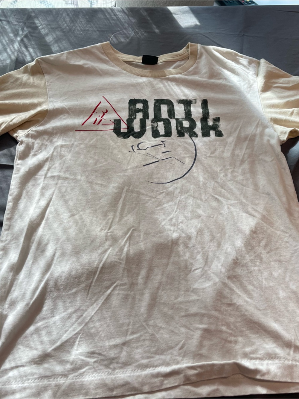 Diesel Warbux Graphic Tee Medium - Hem Print Ideal For Leisure Cream Streetwear